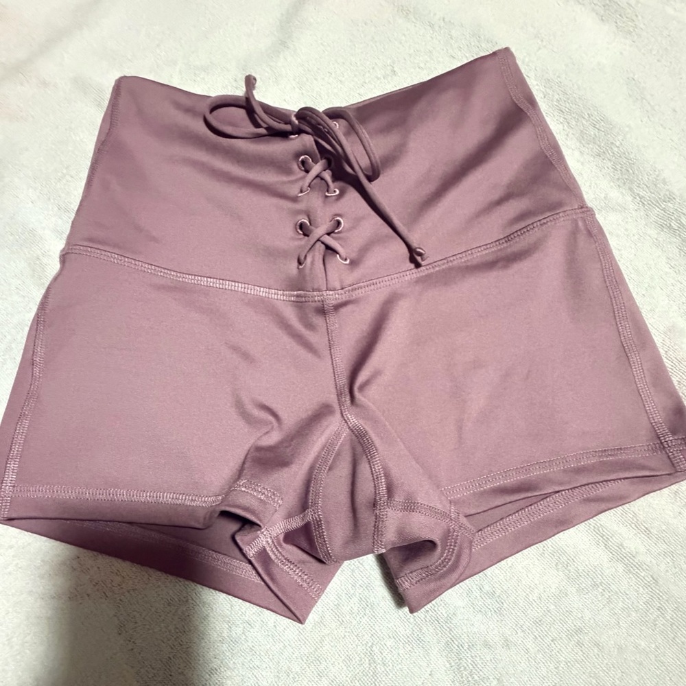 Mika Yoga Wear Viki Shorts. Gently used once, like new condition. Size Small - Picture 4 of 7